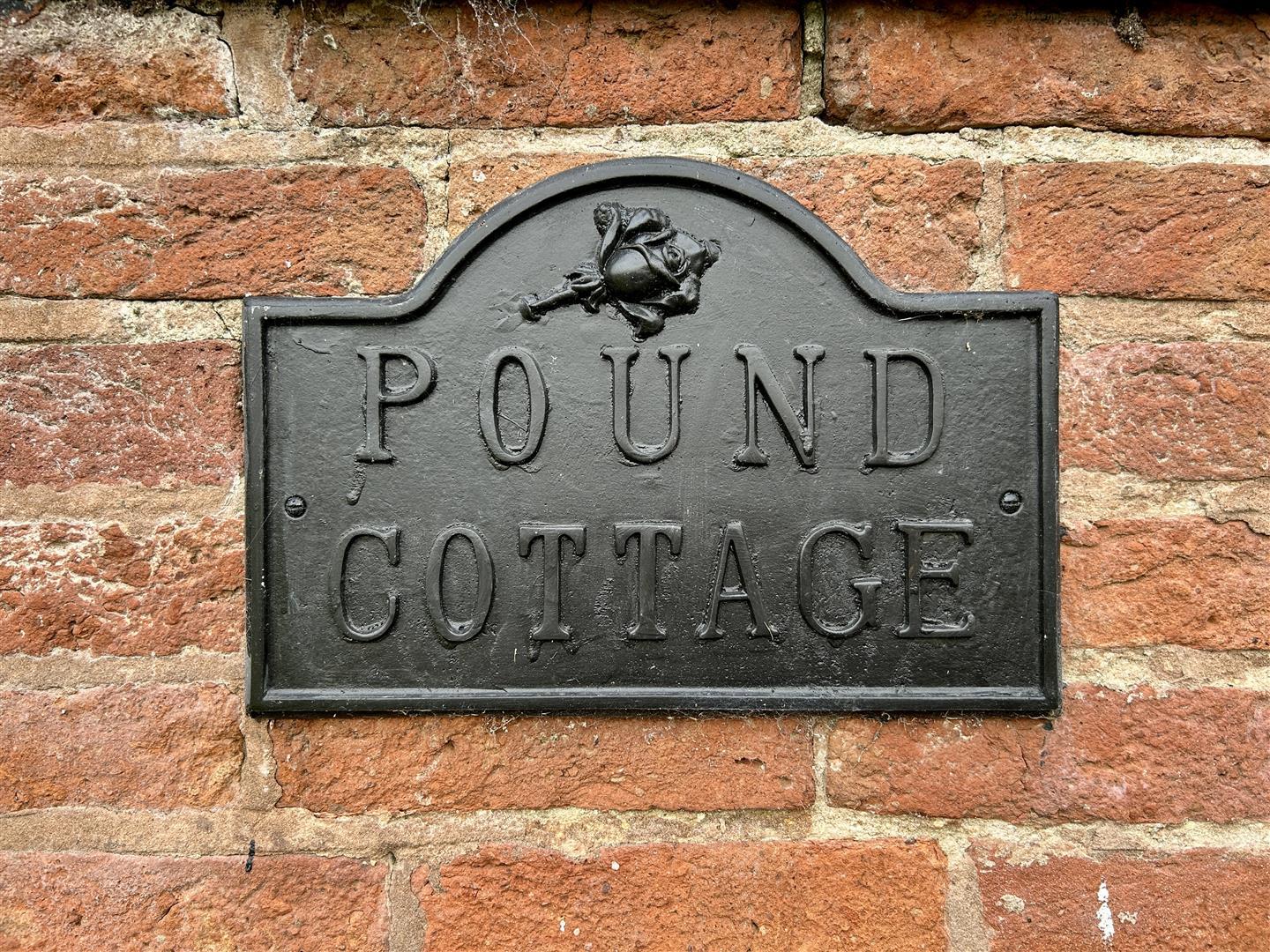 Property Image 5f17084a-4bb8-4269-b984-4e7ed9bc5f25