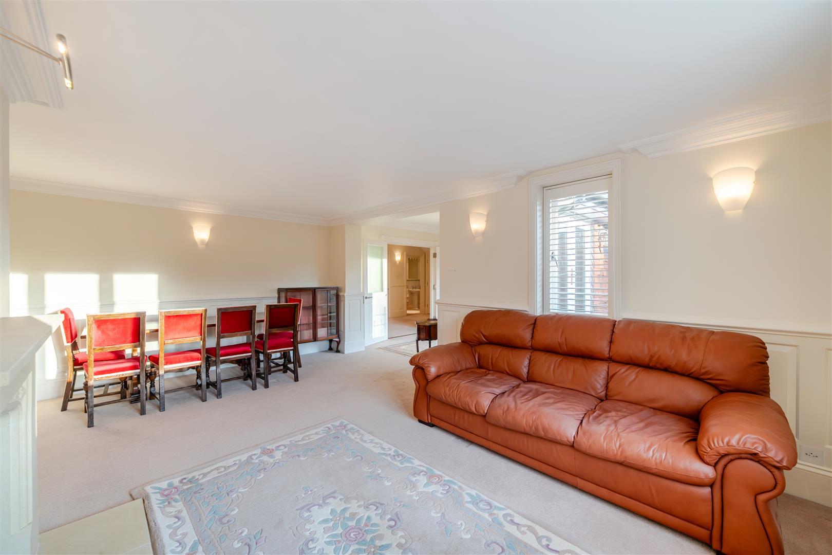 Property Image 5f1cfe96-67c8-4b81-8b10-dc55923e2880