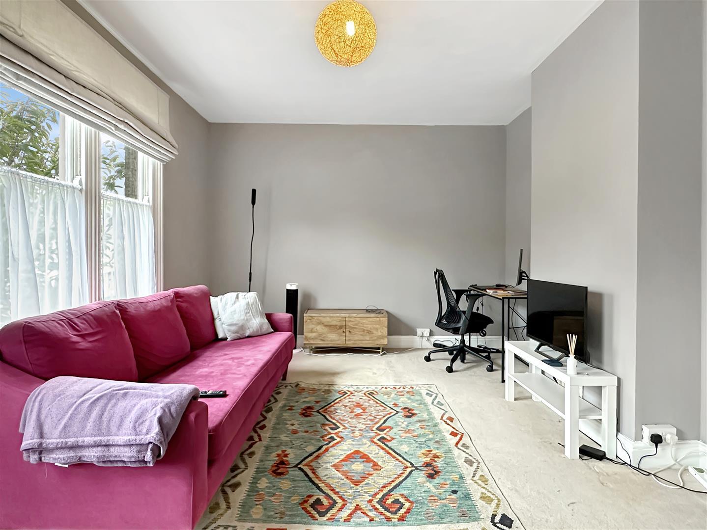 Property Image 5f268466-f945-4c10-94b4-815cf2510d35
