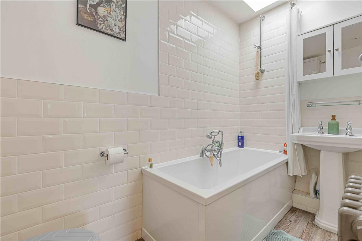 Property Image 5f278f00-6bd6-4ceb-a3ec-f7c4262182c7