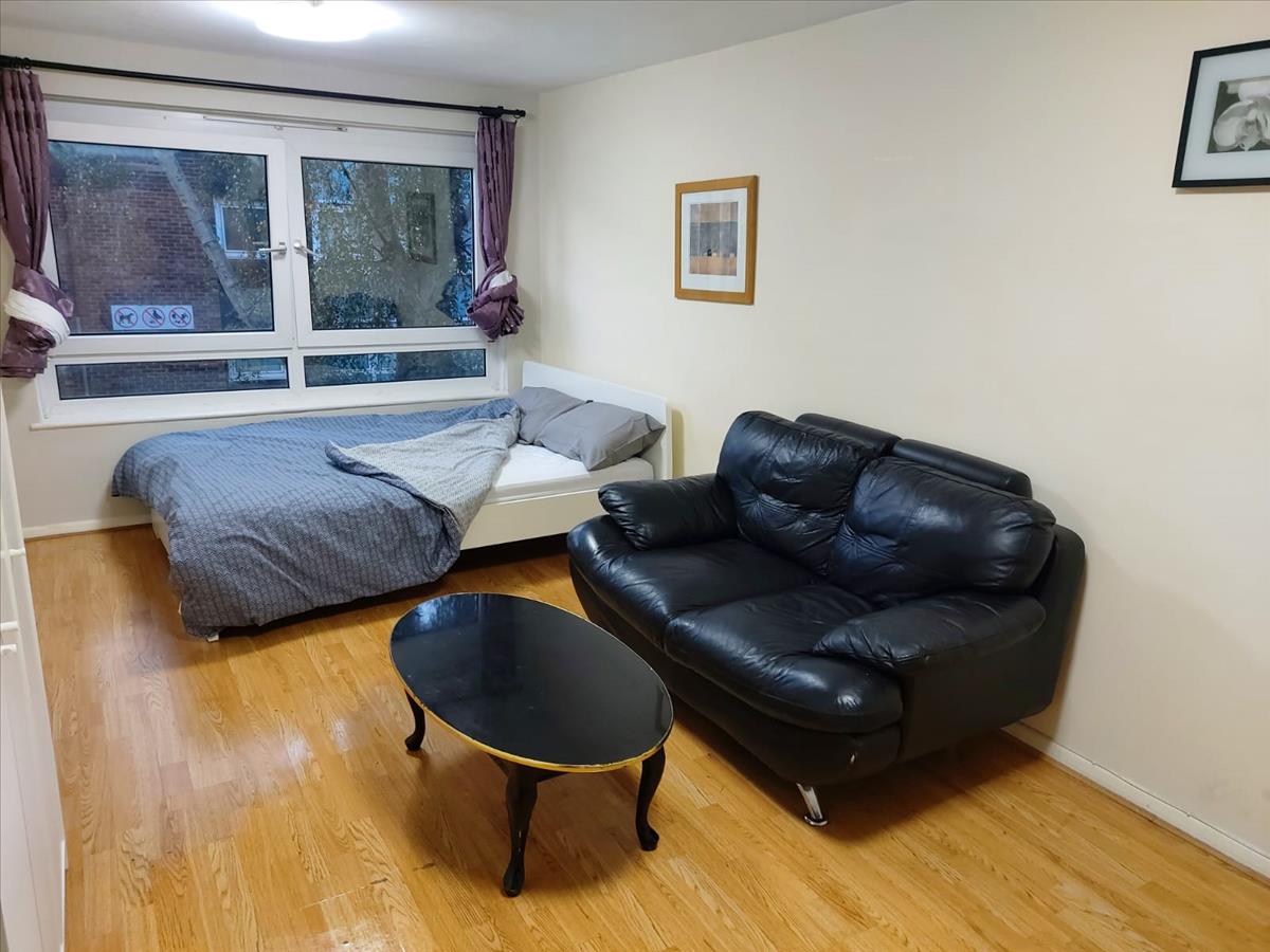 Property Image 5f27f96e-45ba-4e11-9786-9477ac04ca94