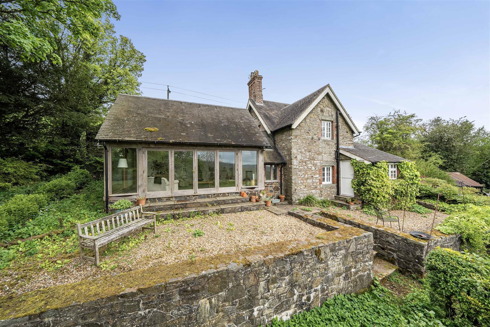 Property Image 5f505cf4-8b46-4408-b797-5a55e03af77d