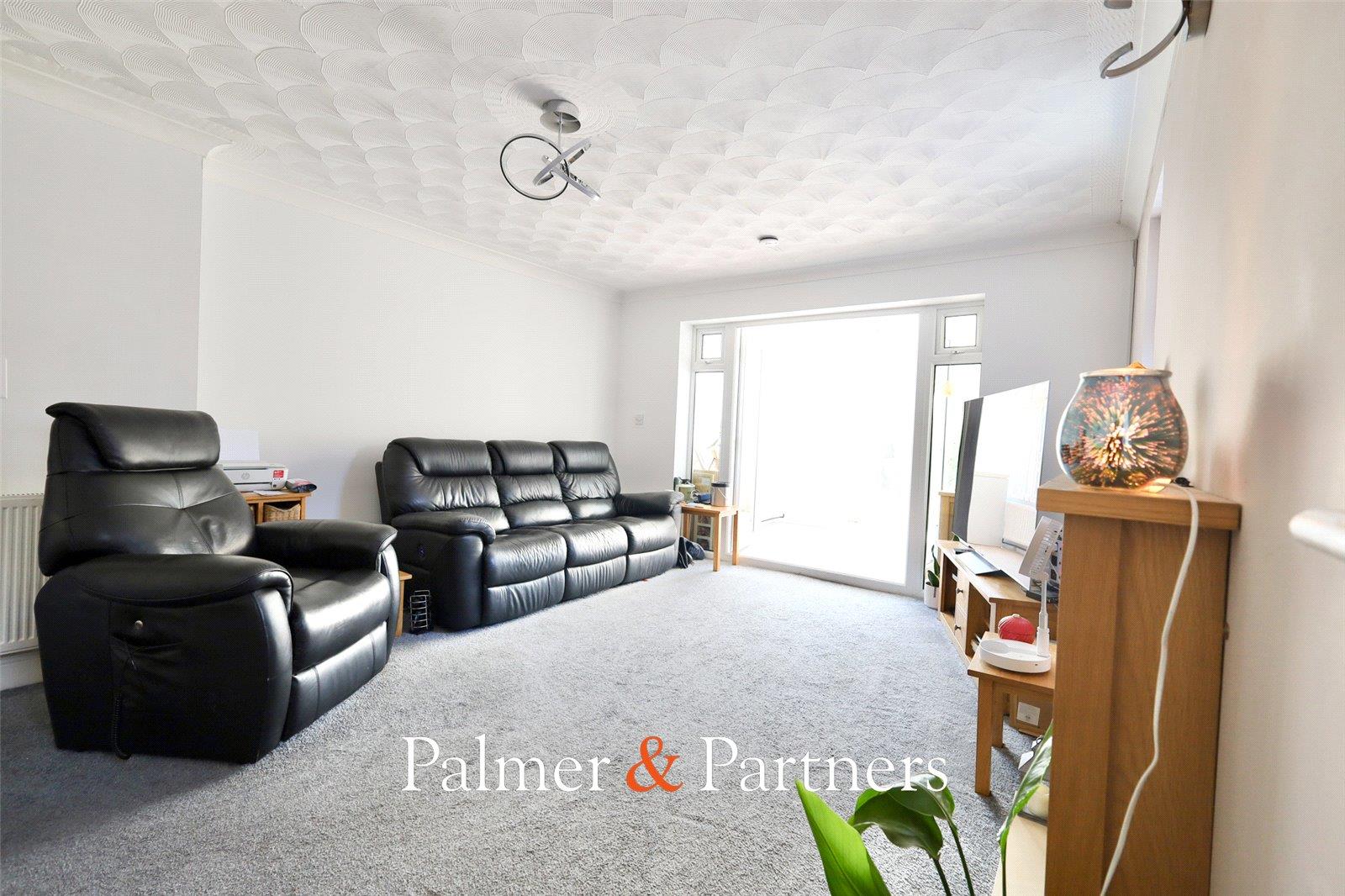 Property Image 5f8bb538-853c-46f9-b258-7cc8ad94dc54