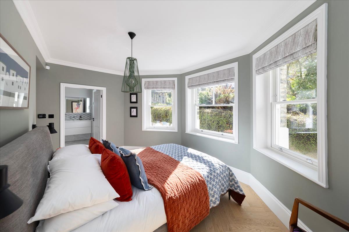 8 - master bed