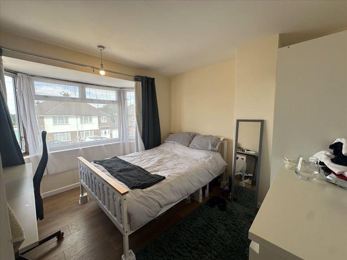 Property Image 5fb539a3-5c66-44c7-b6bb-ebb67d2c8b7a