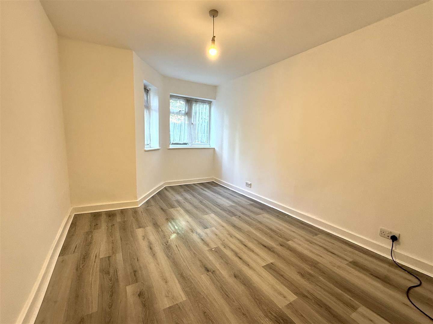 Property Image 5fca6ccb-2673-4299-896f-2e5a5f919339