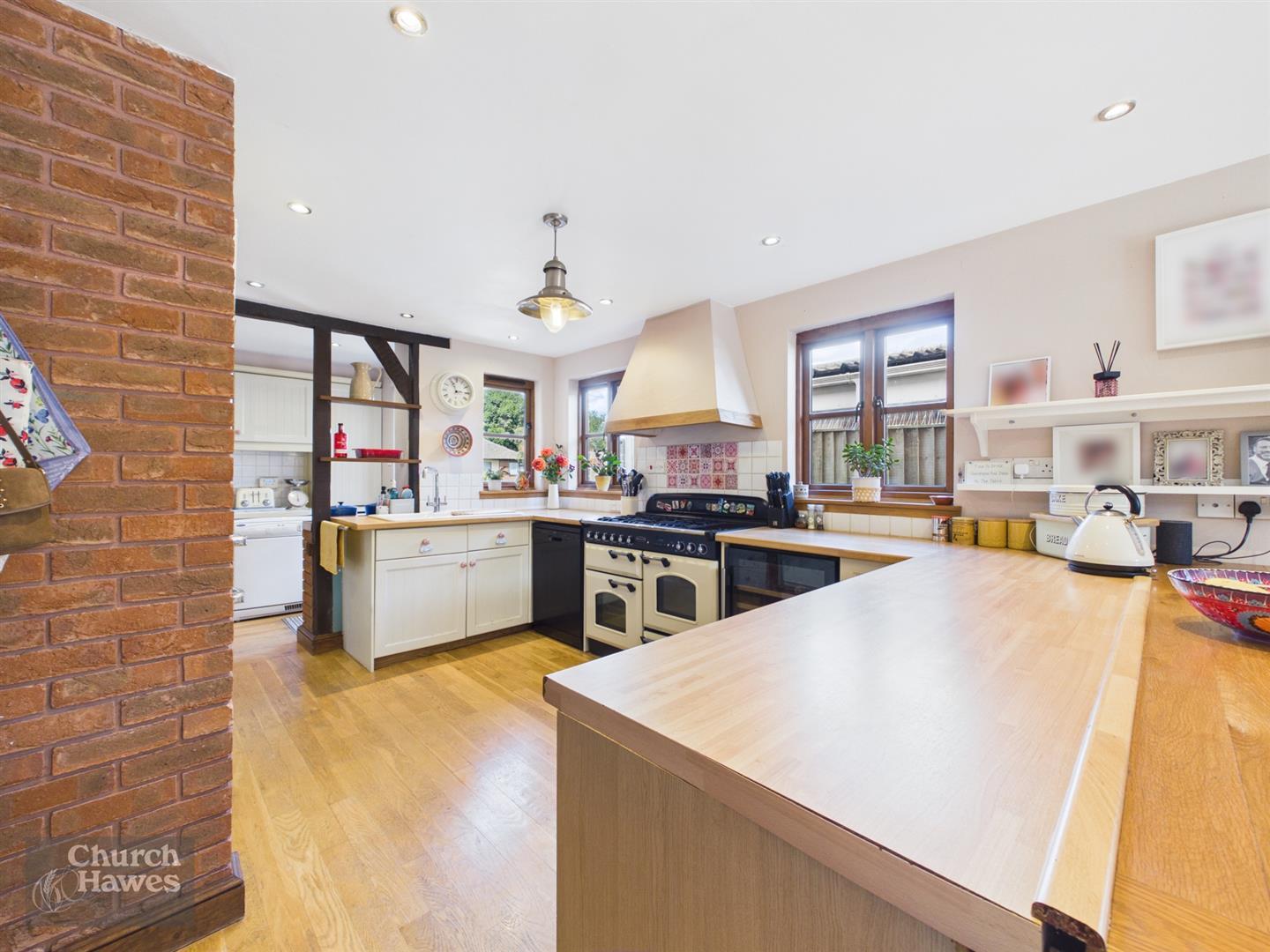Property Image 5fd53c4c-16ee-492f-bcd6-ebfdfe93808f