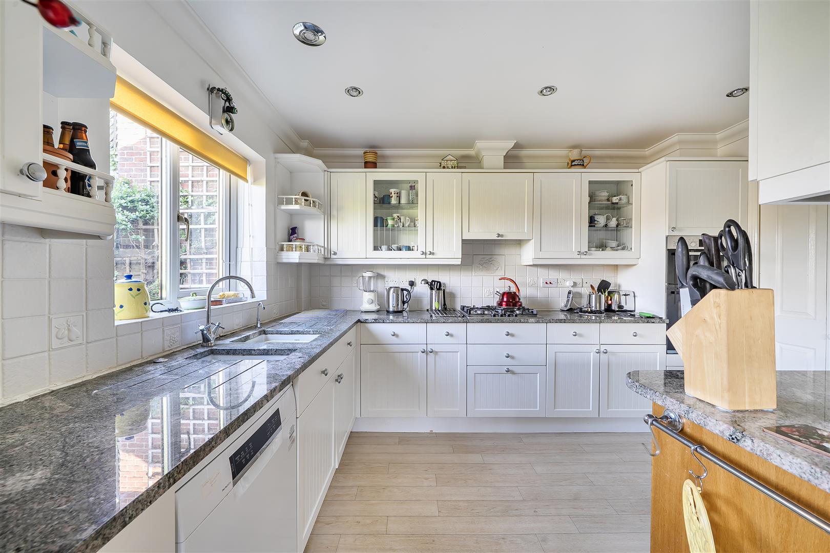 Property Image 601325ce-d2d4-479e-8f83-fba092562905