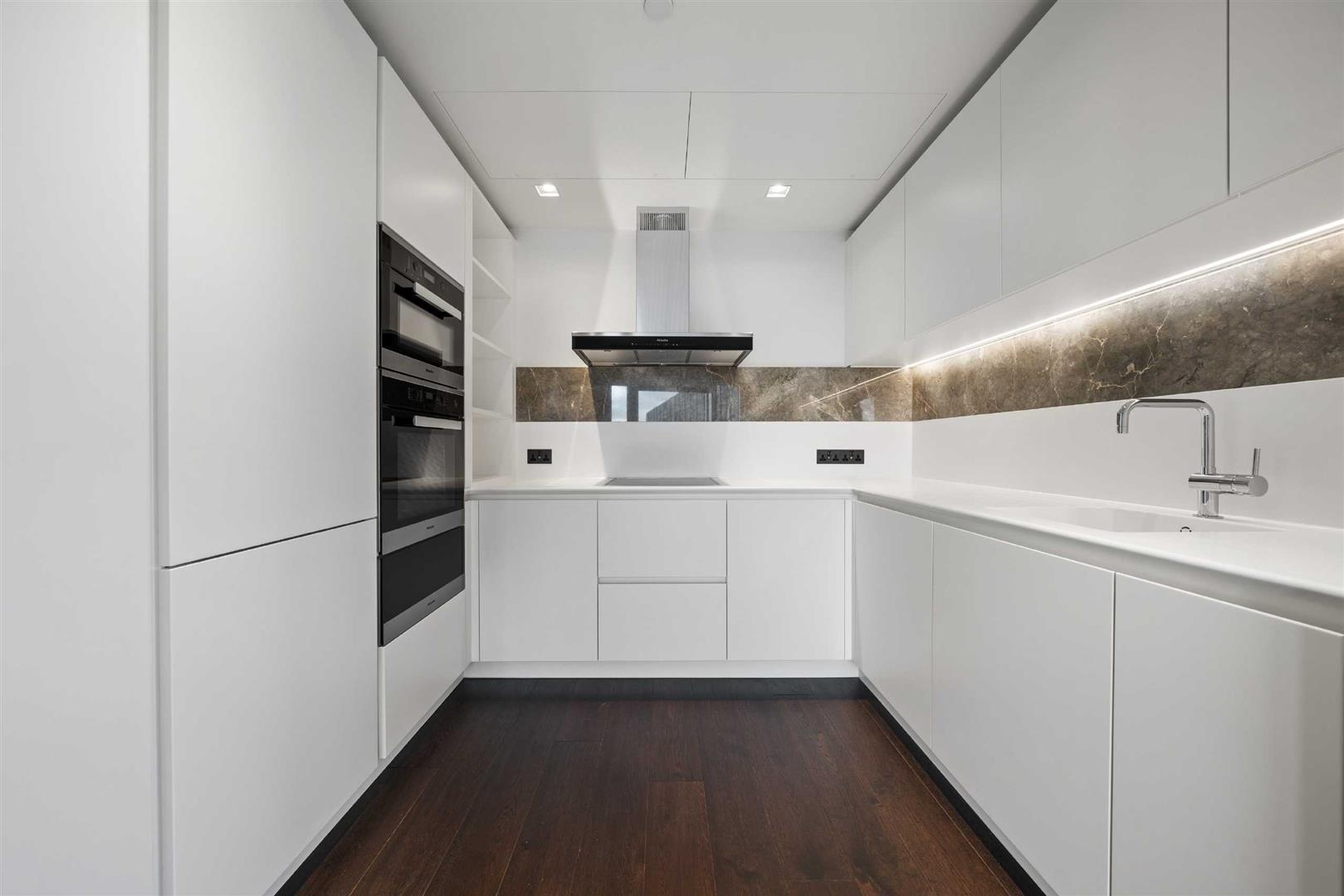 Property Image 6029fb19-b256-4280-9f05-ef242c9bdfa7