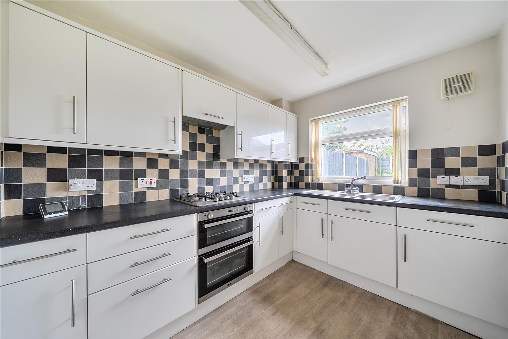 Property Image 602b72e2-556e-4024-bb0d-548b404bd267