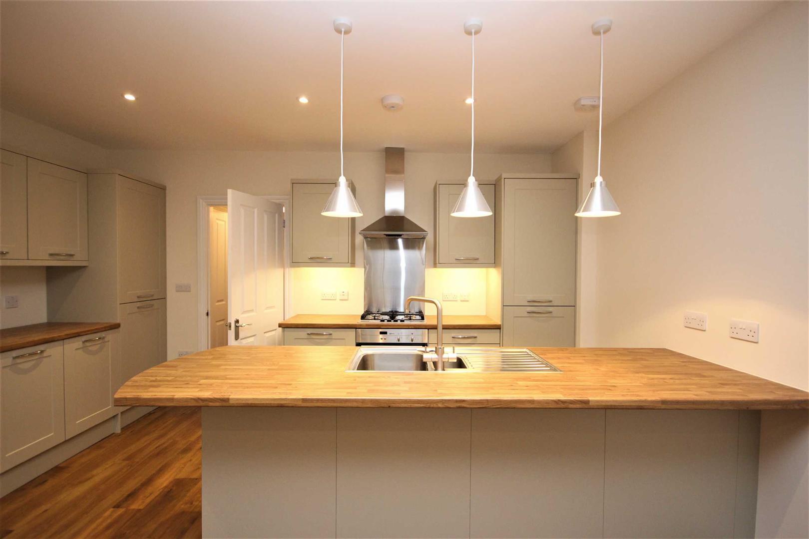 Property Image 6049ad0f-fcb0-4c50-a6f7-1c93669d41fa
