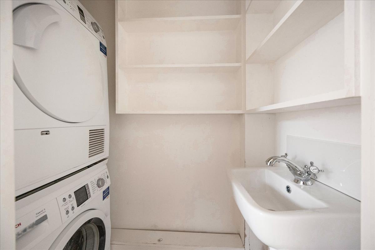 Property Image 604f283e-fe60-4984-9739-0530bfc9927b