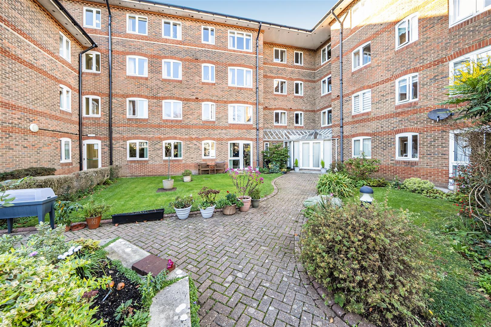 Property Image 6071c9af-6086-45aa-8bf2-9d3ba3ee8e02
