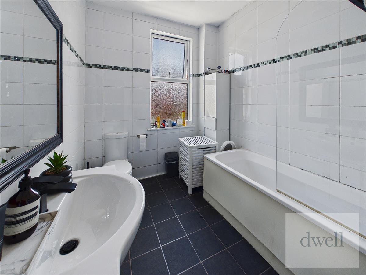 Property Image 607c385c-0508-4941-a409-2da90603a110