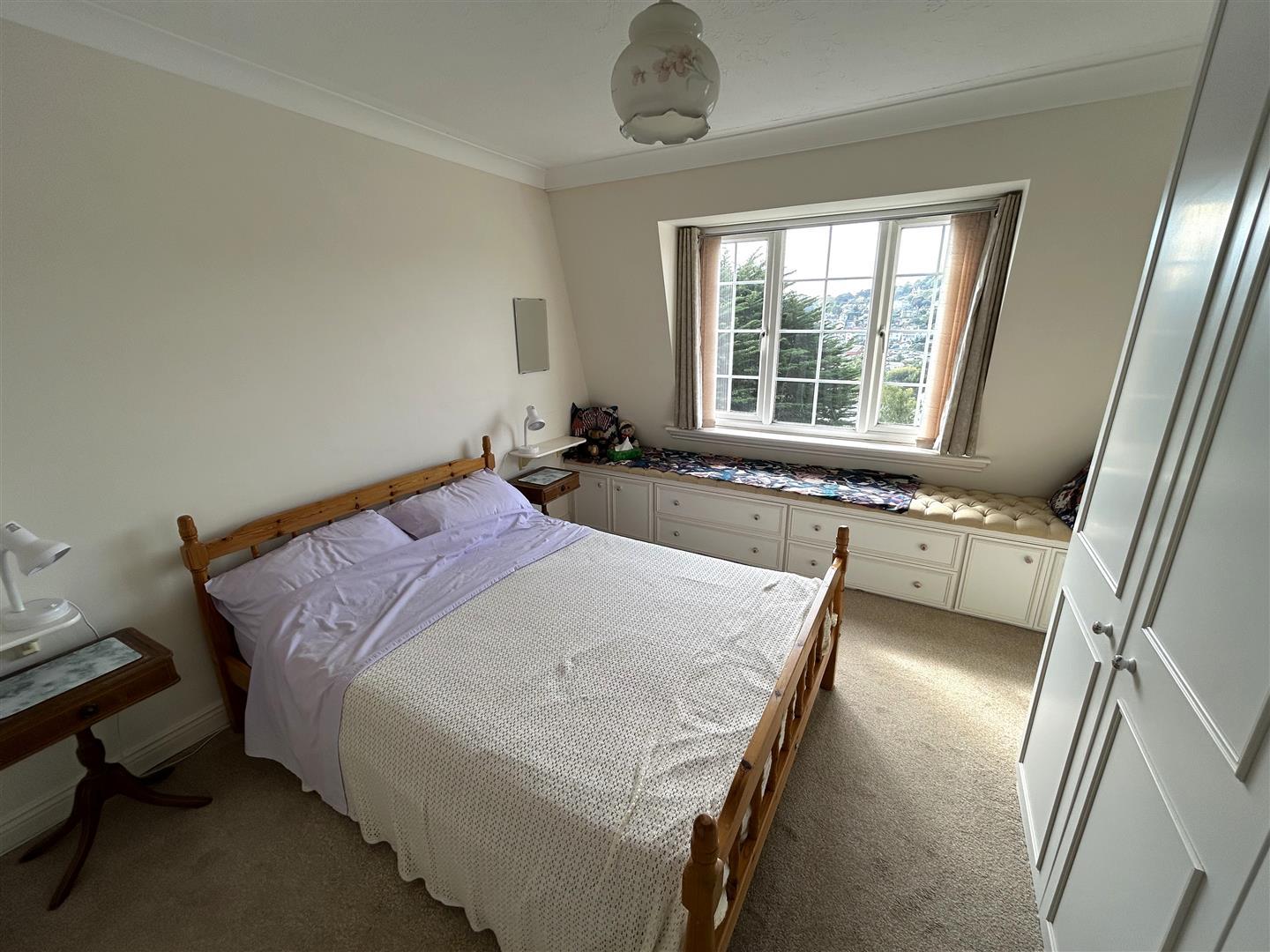Property Image 607c8e97-d832-4242-9b9b-0589c3660ee8