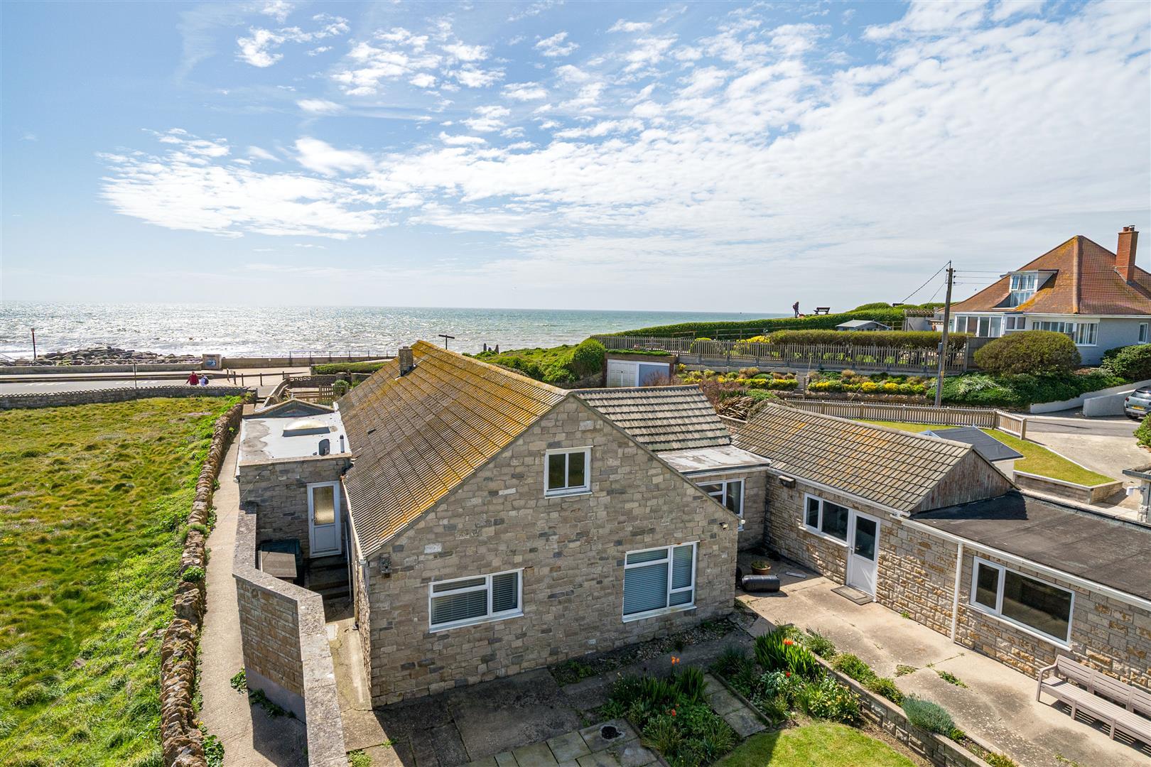 Property Image 60838aed-986c-4933-9b45-a286b8f1ce8b