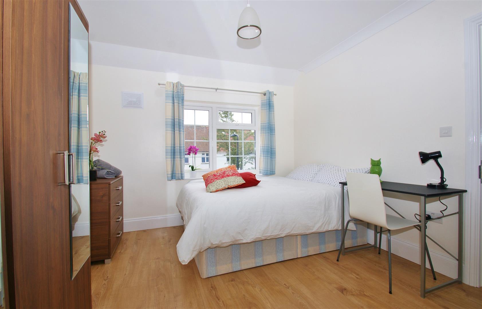 Property Image 6099dda6-e306-4c44-955b-b2cd354ce30d