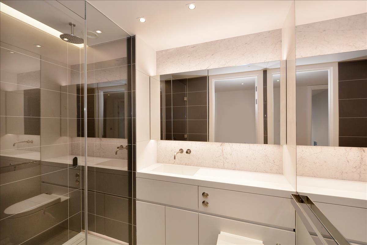 Incredible two bed two bath new build apartment for rent in Tapestry Building N1C