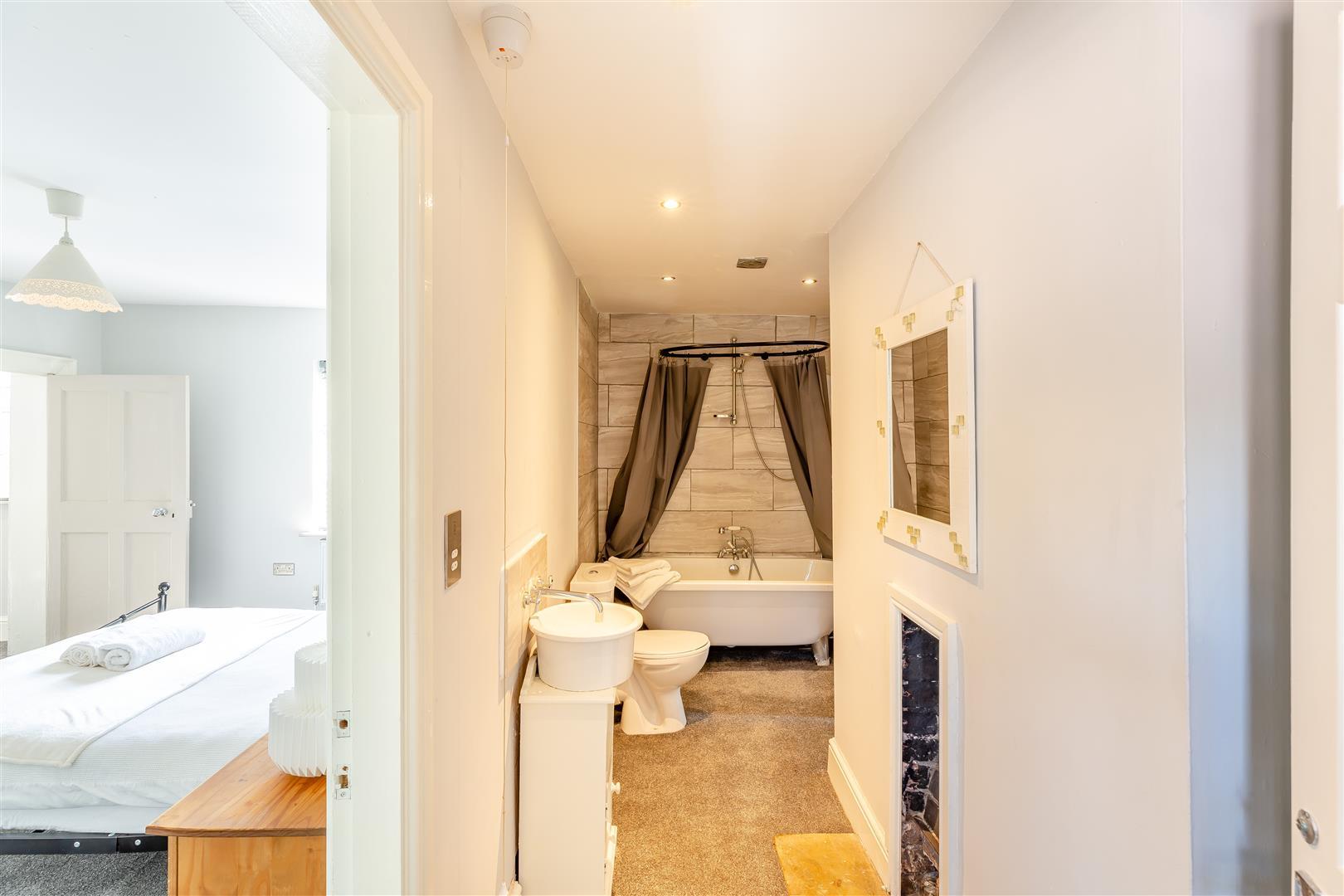 Property Image 60a8876f-3eee-40d1-b7e0-1aca5eb2f0db