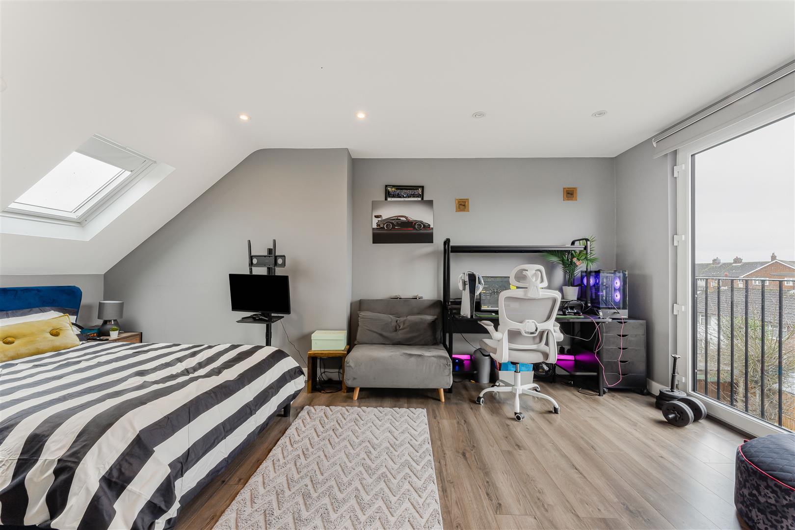 Property Image 60ac6318-01b9-4e7d-970e-88170e44891b