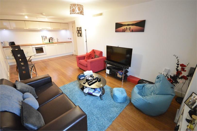 Property Image 60b93385-9d49-4102-b627-1f67ecf98a12