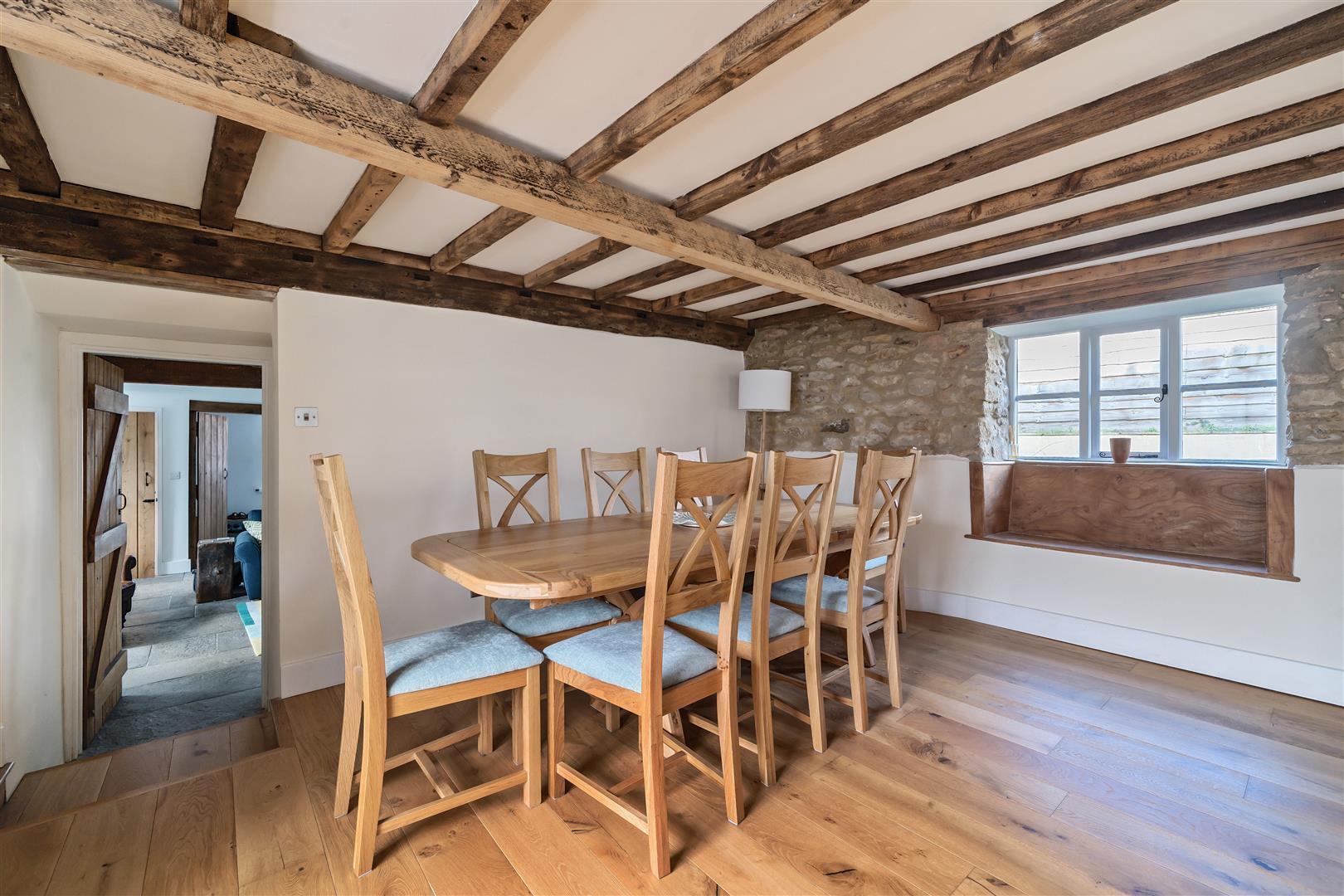 Property Image 60bcaadf-af88-419f-9f09-1e85c8b5a331