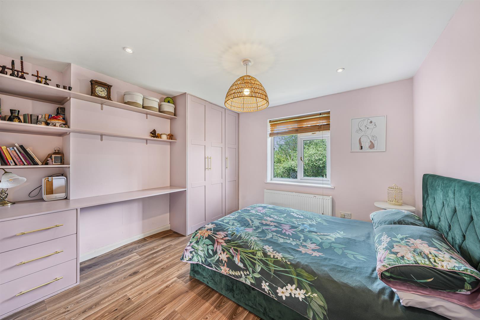 Property Image 60c90179-8f93-4860-988c-b0af72c2f837
