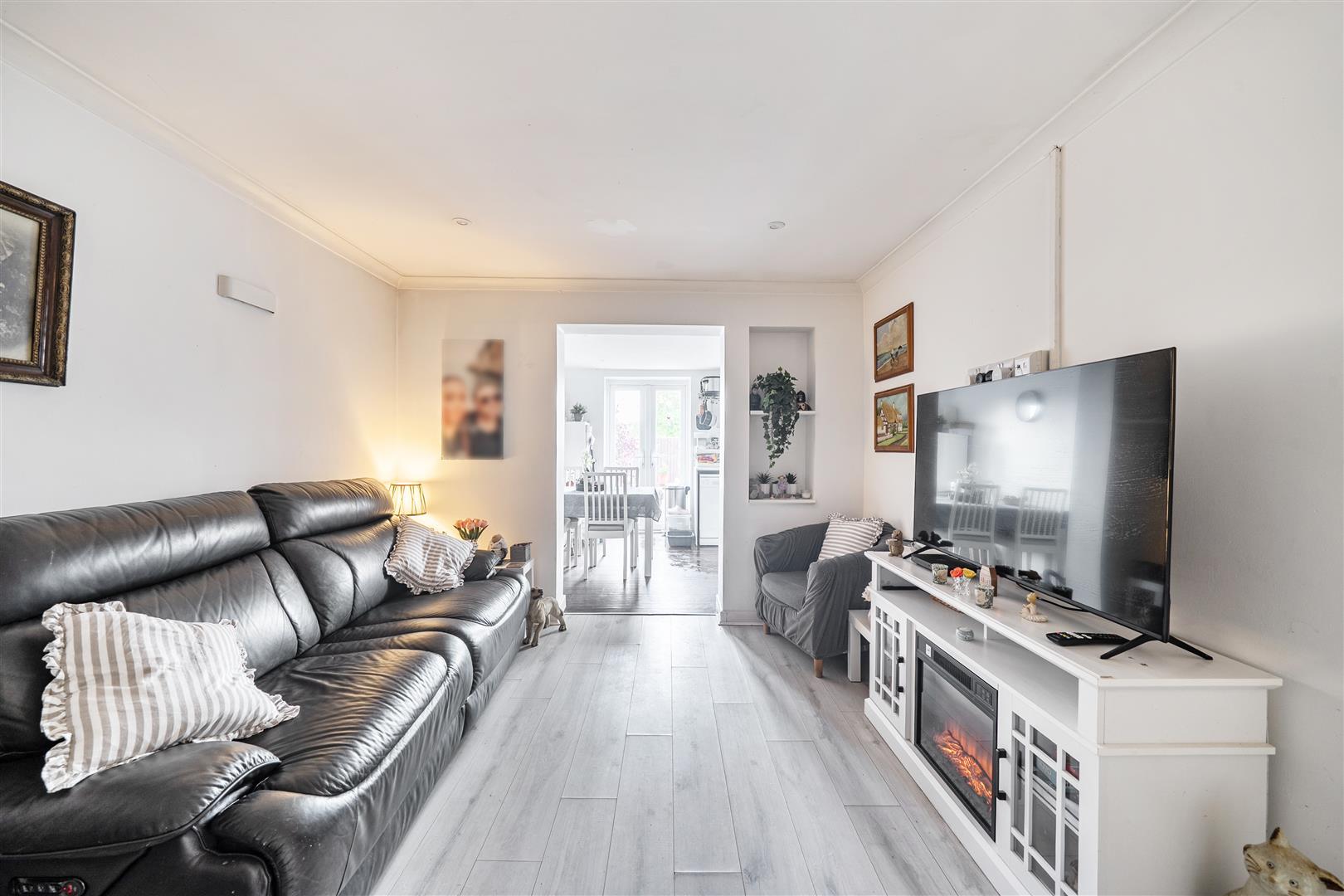 Property Image 60d5640d-27b1-4ff5-95c7-9ab3c40ab55a