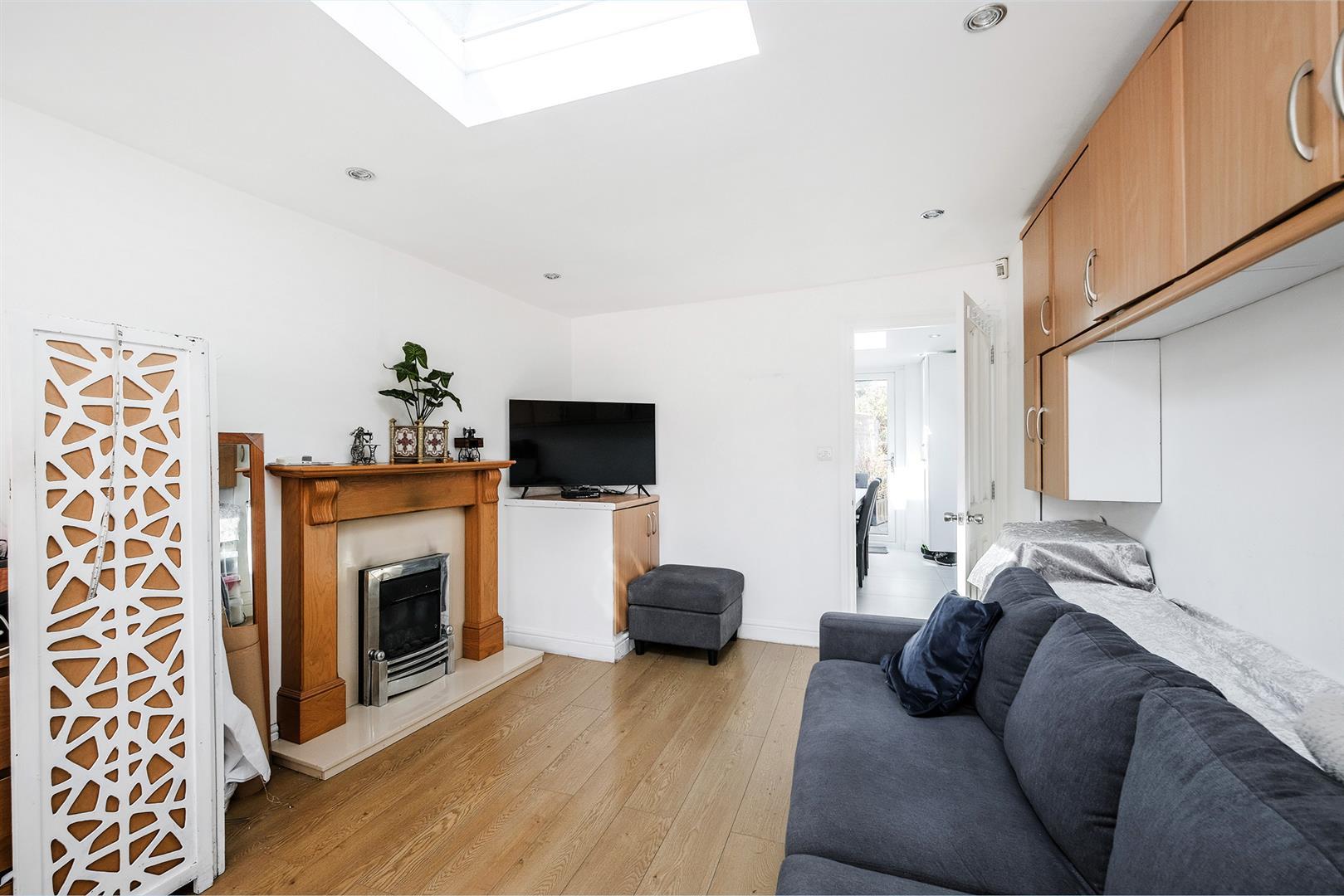 Property Image 60f7dddb-0840-4100-8c34-3f49cb477f13