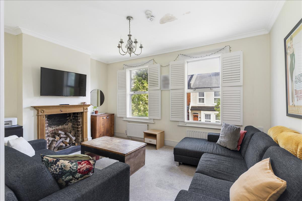 Property Image 611a2833-7073-4ce4-bb33-d30f89dc77c8