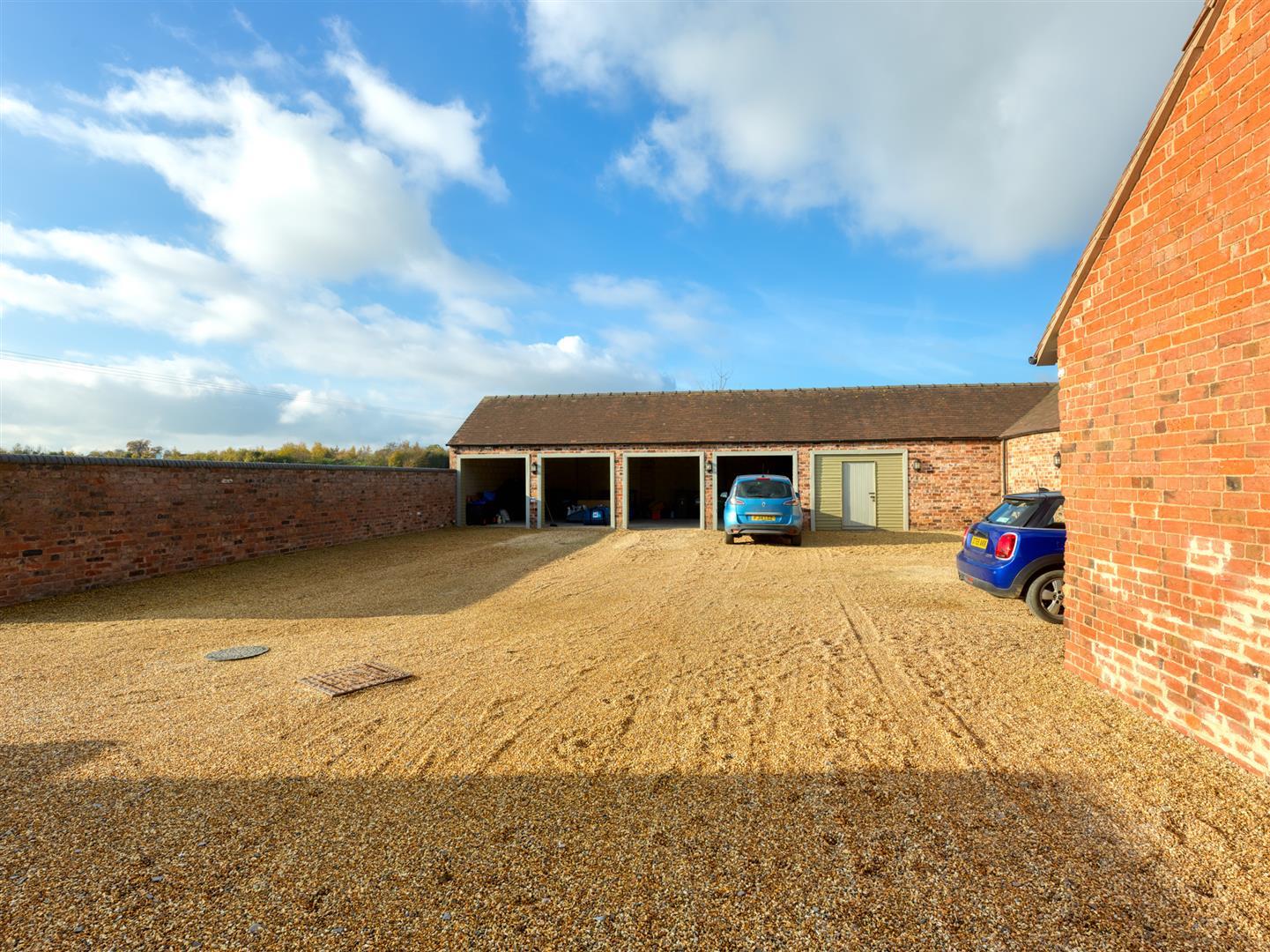 Property Image 612c84fc-02dc-4608-8215-79e31f7e41a7