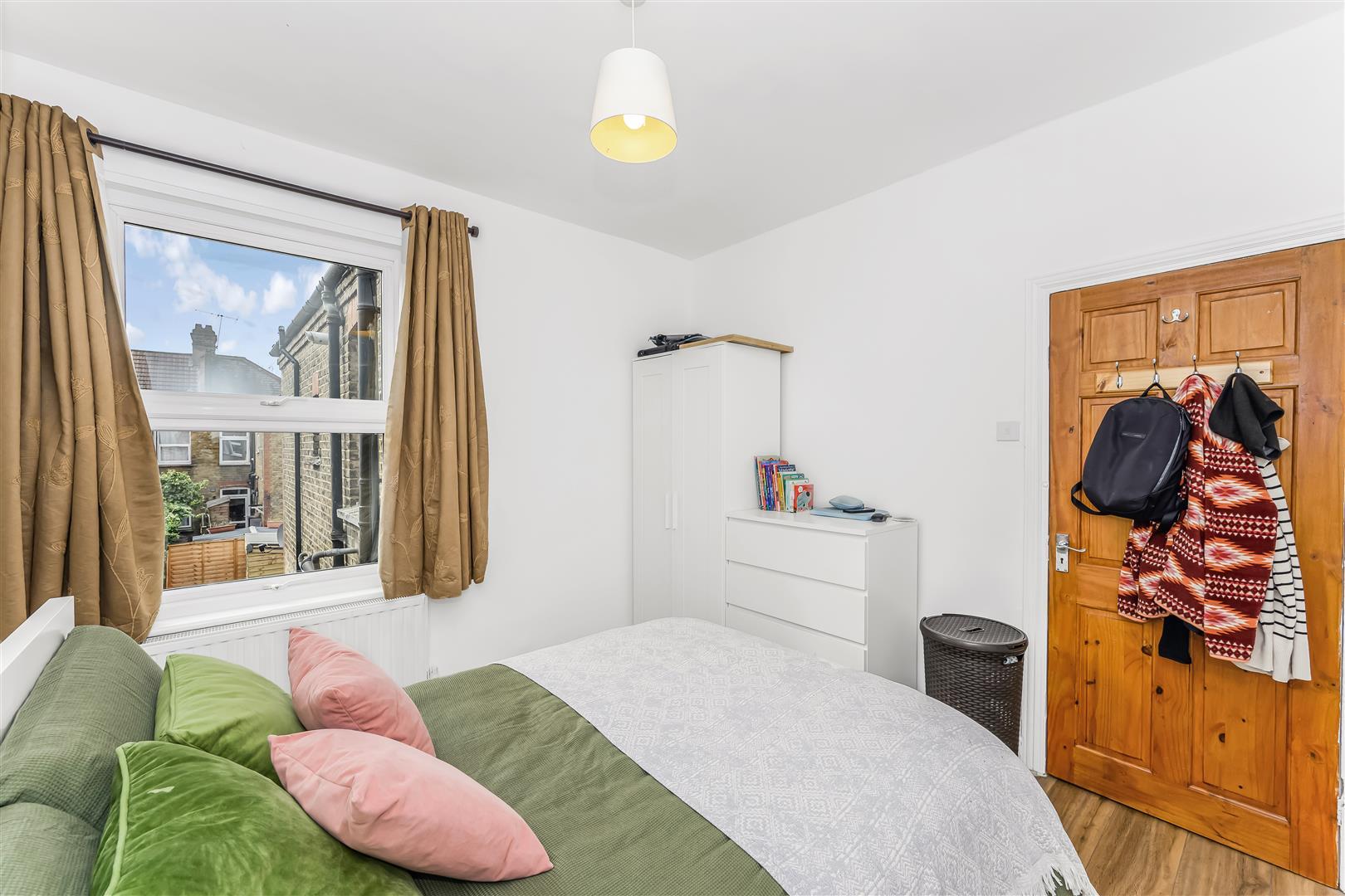 Property Image 61436357-3940-4199-bf6c-7a3ead820cbf