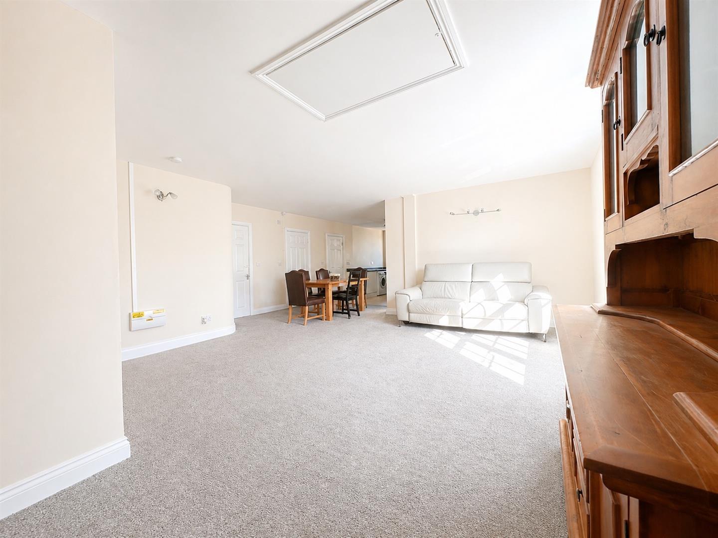 Property Image 61526220-2521-45d3-ba19-70e91d845ef7
