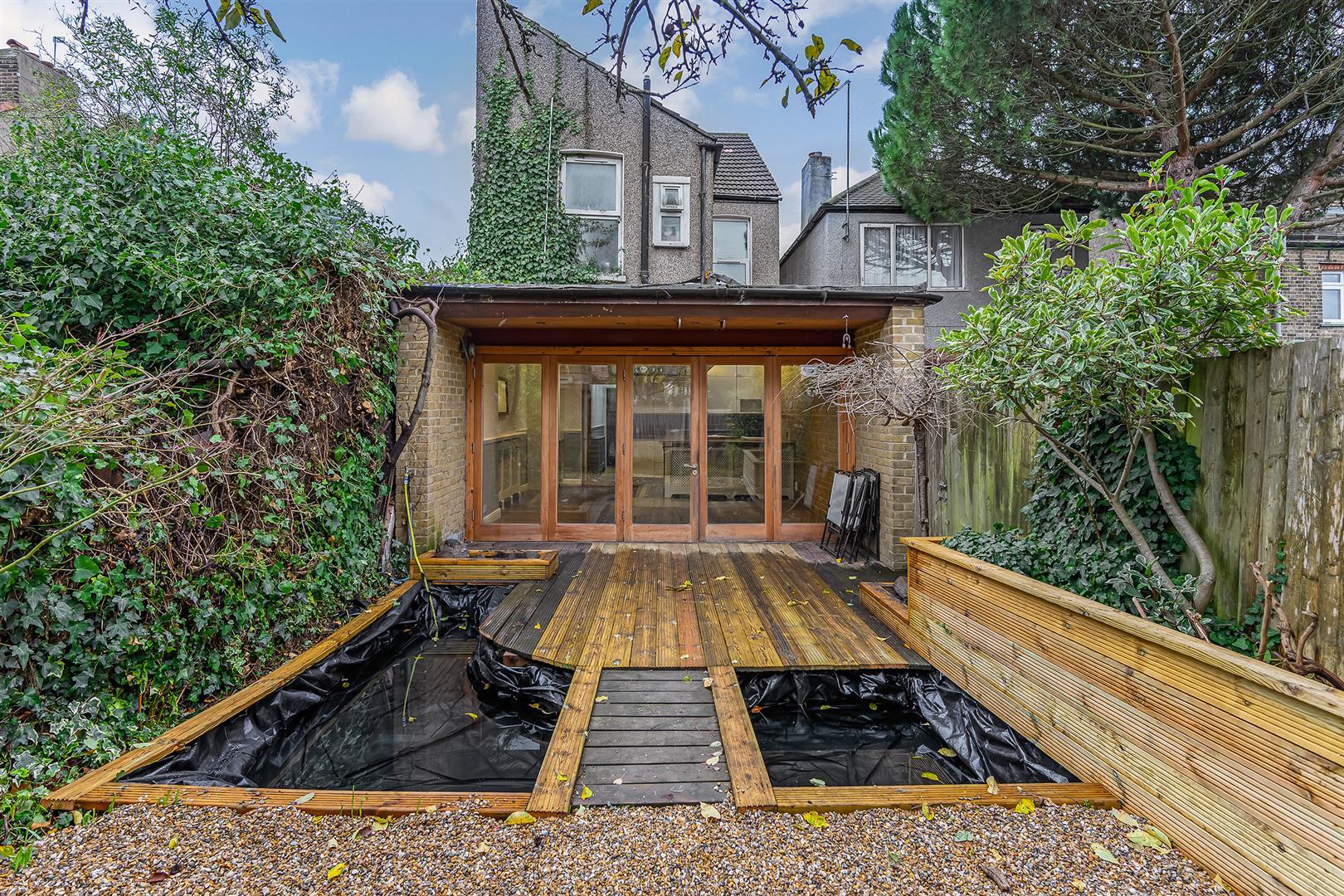 Property Image 615ad66d-decc-411a-9d26-a05d42748b4d