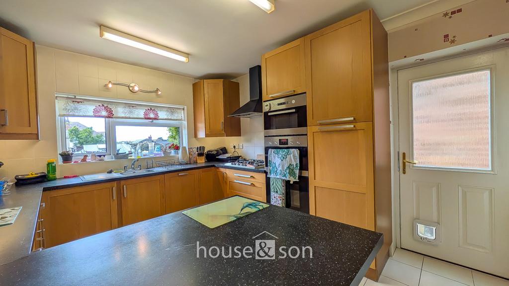 Property Image 6167e7a2-7c13-448a-b088-38a01921c6f8