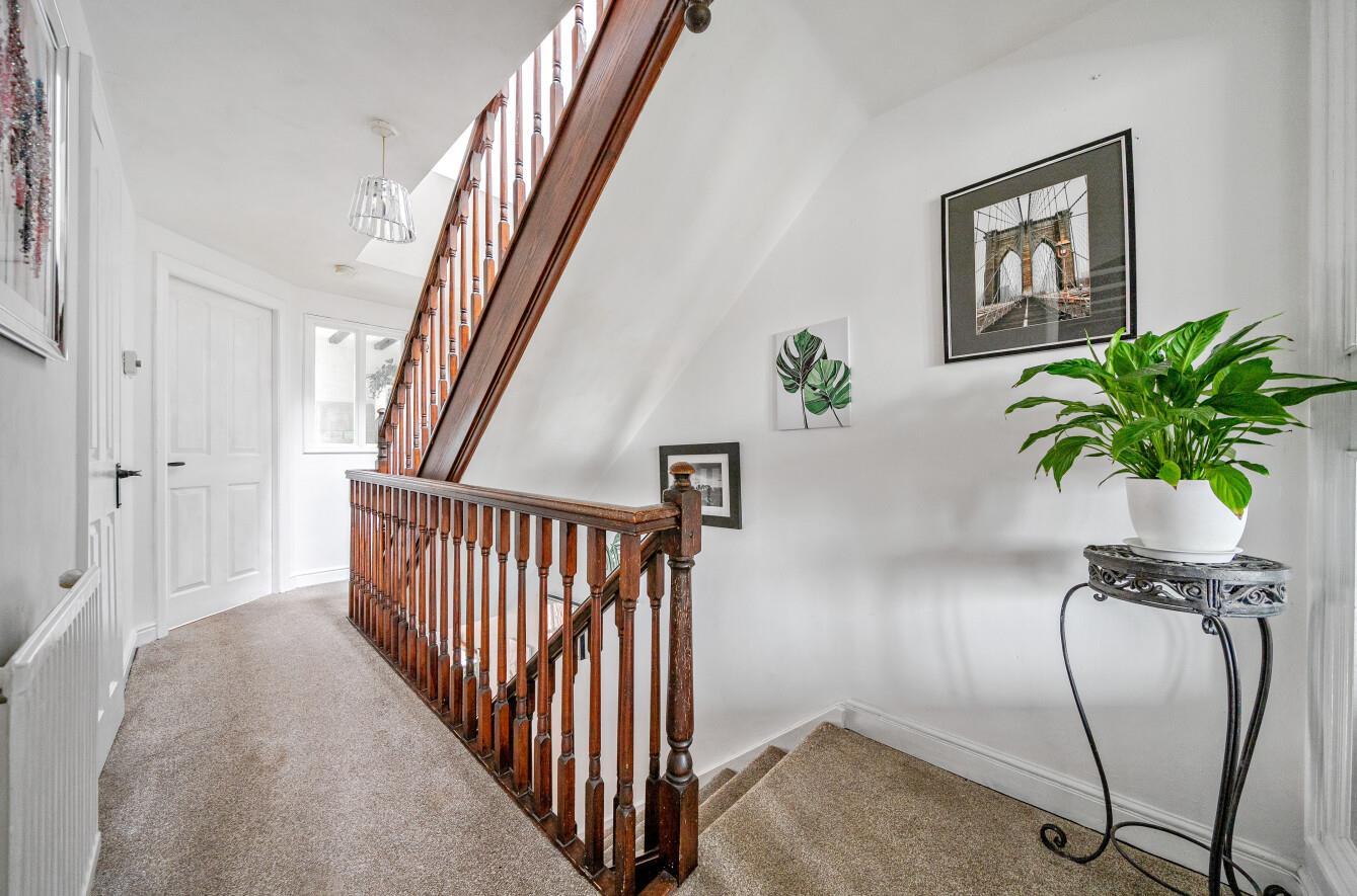 Property Image 617270cc-04c6-4699-85c9-7d7f753a2011