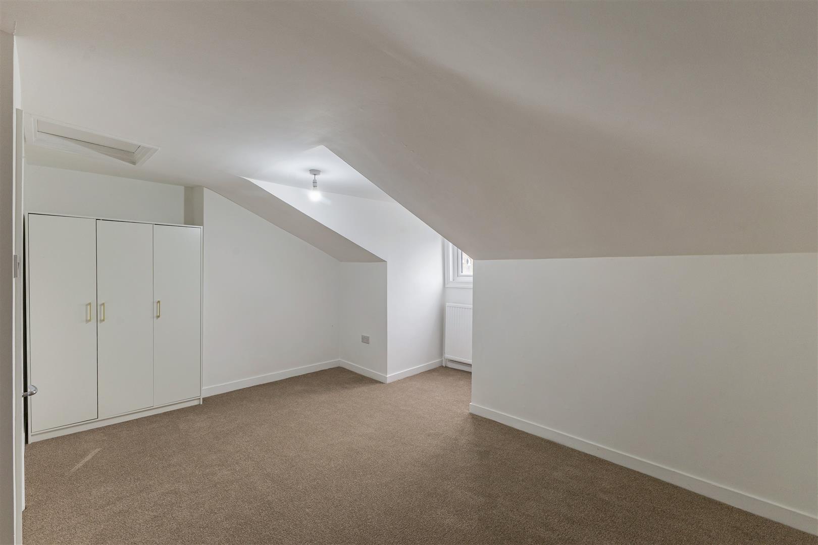 Property Image 6182d643-0786-43bc-91f5-effd39346c5a