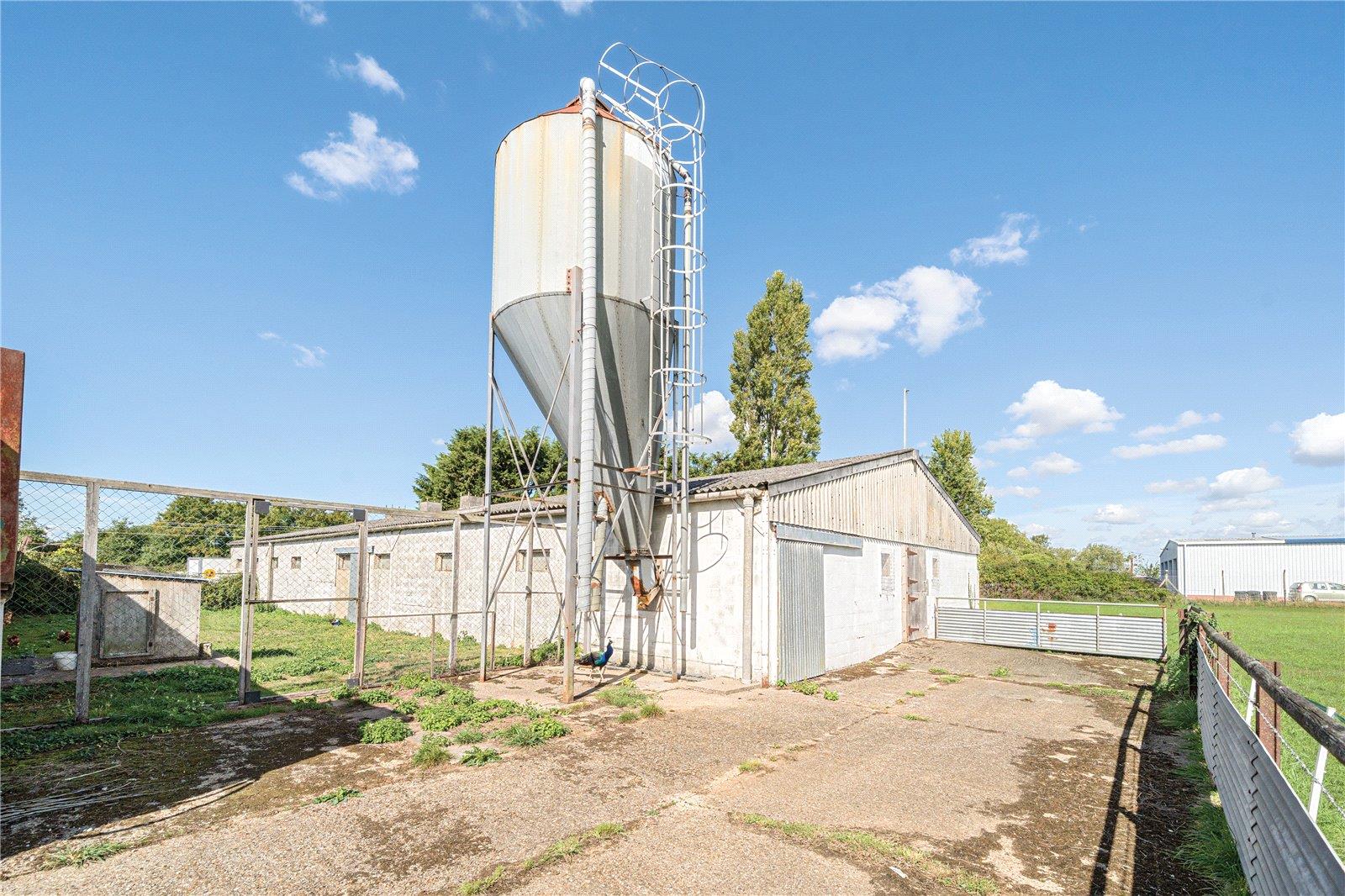 Property Image 618e2f89-f735-43fd-9fdc-be1a8681aeff