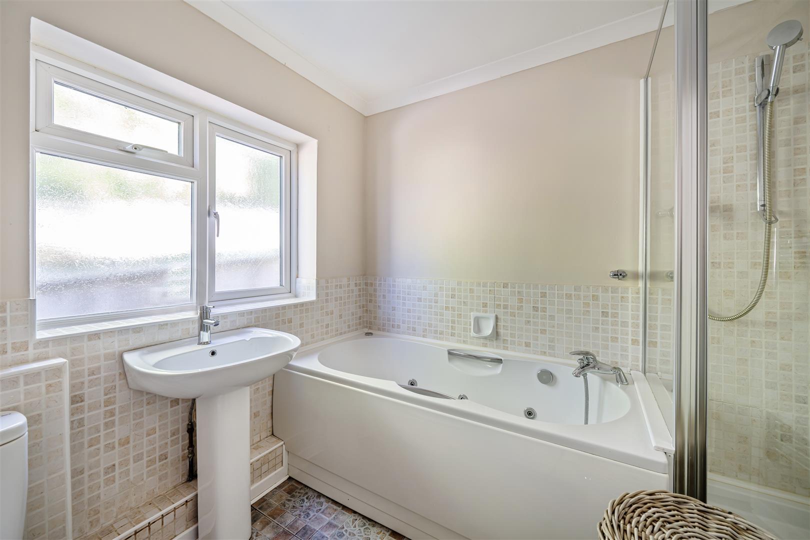 Property Image 619d03ba-d919-4a1b-9a26-58c8ef8add93