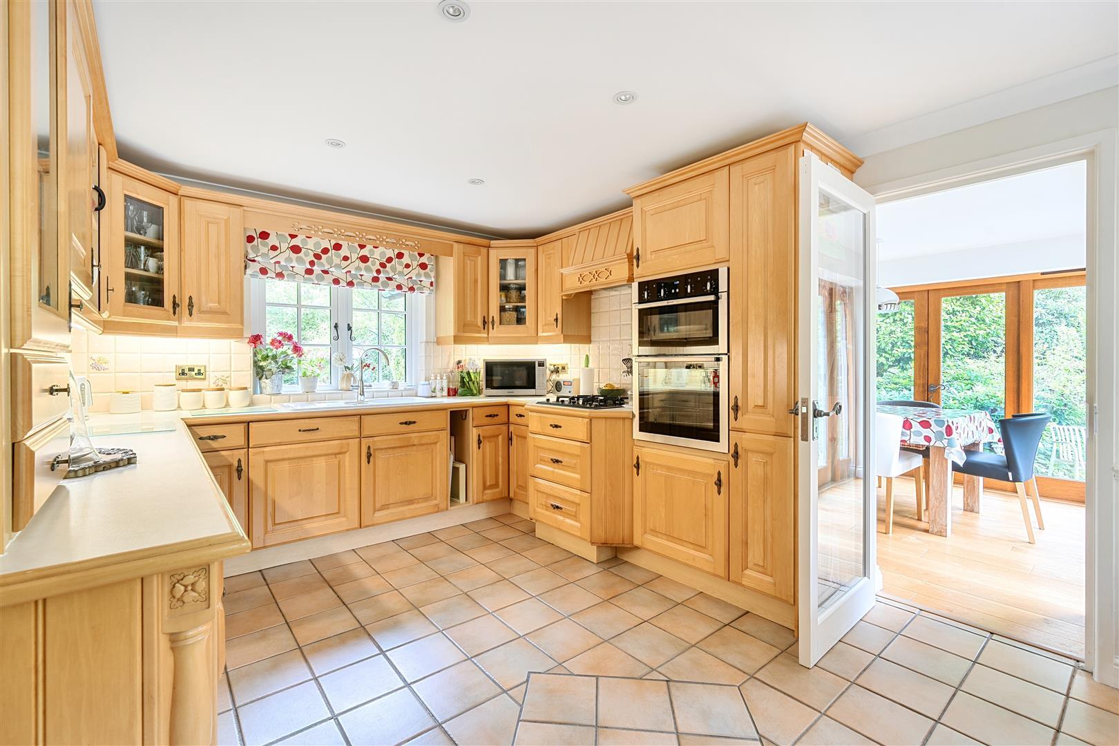 Property Image 61a48b8a-aa30-49dd-8b9a-38ce4676f36f