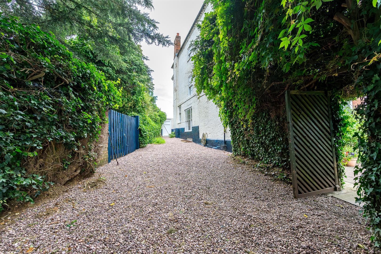 Property Image 61b46679-9467-4420-a6fb-b4ae6f7c379a