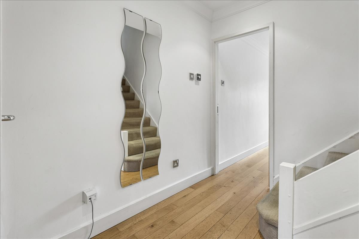 Property Image 61b604cf-497e-4a40-ba0a-bf087b8a5250