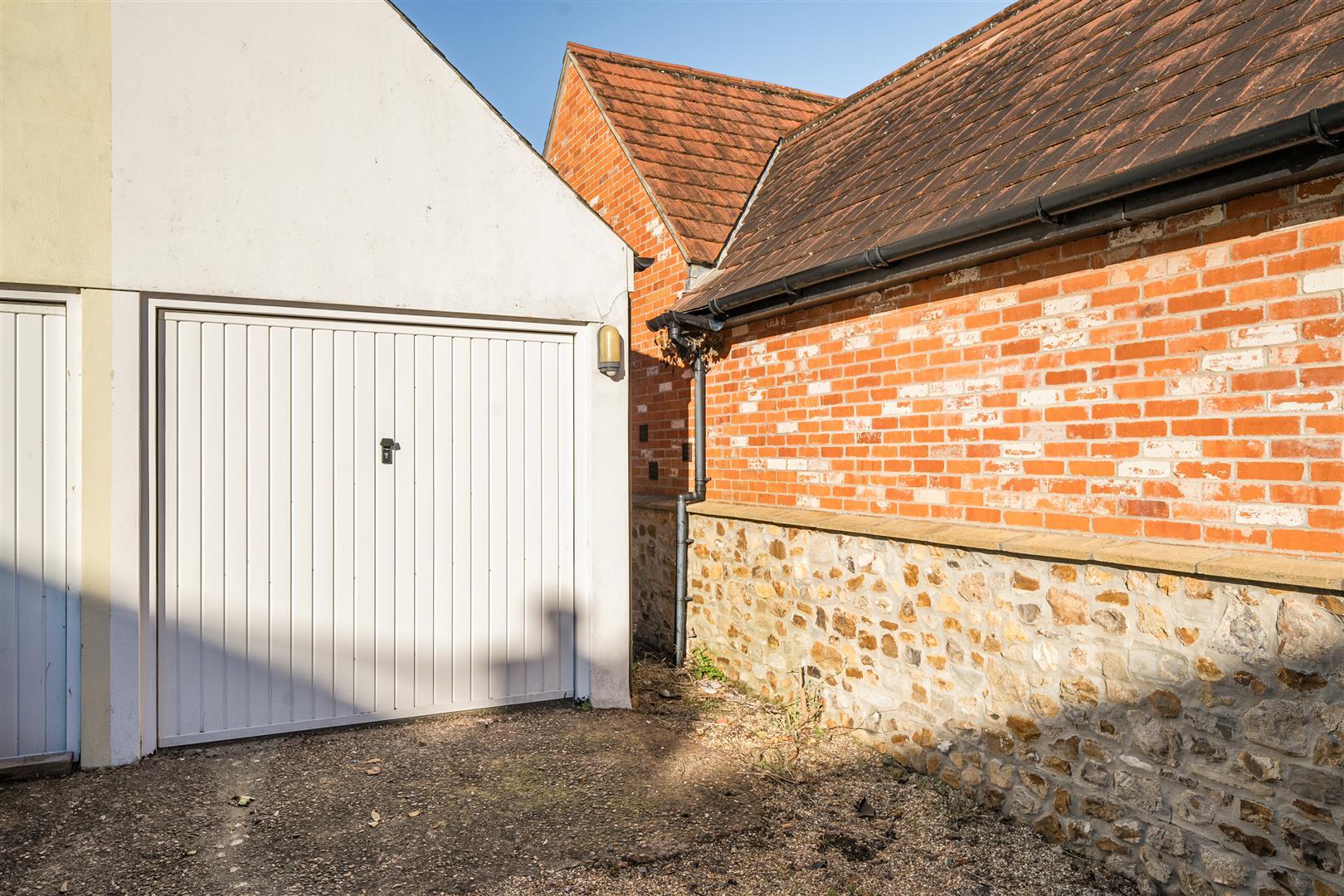 Property Image 61b7a81e-46e5-468b-aa00-5f87a20e7d1c