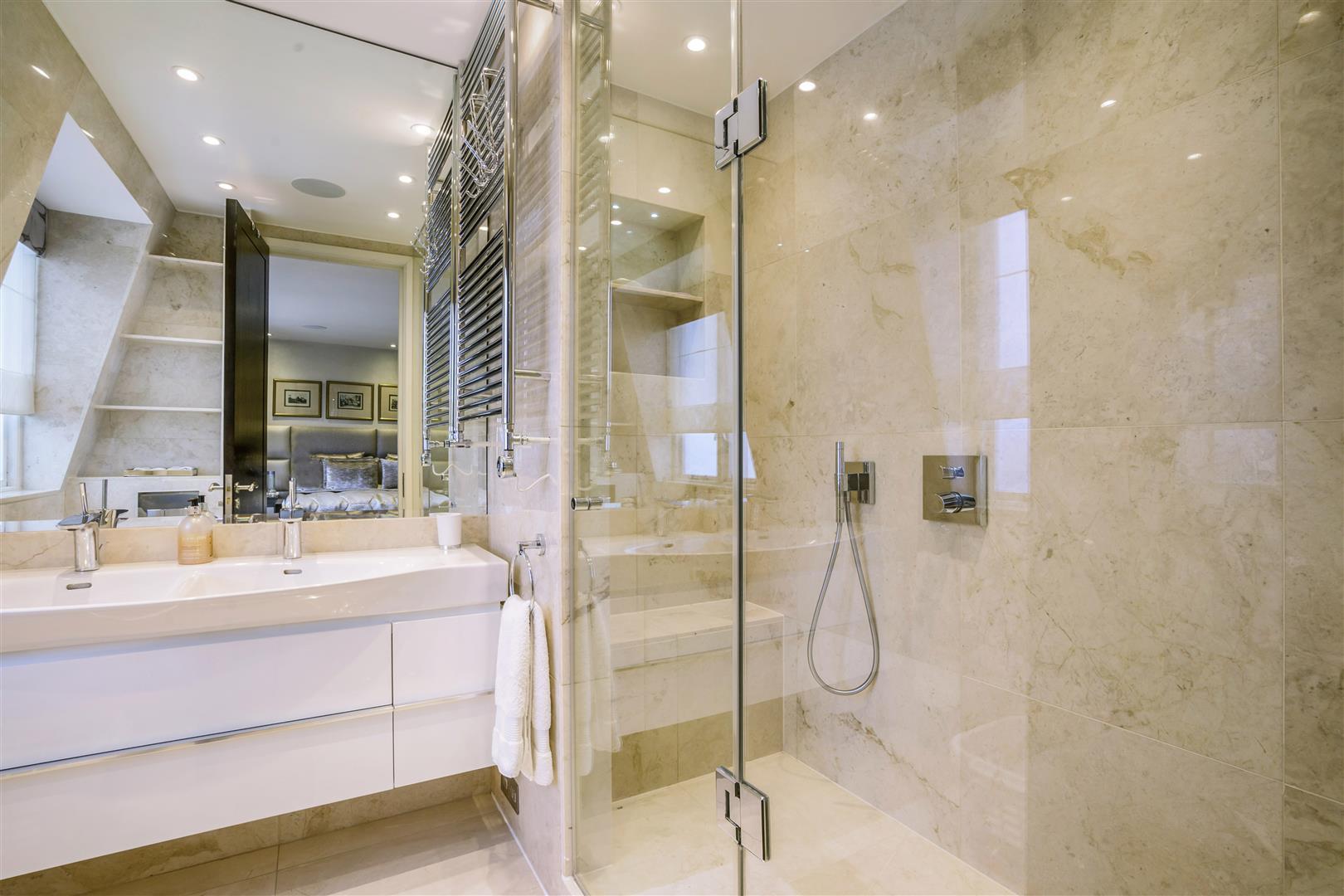 Property Image 61b7eefe-5fff-4410-a5ef-ce875929230a