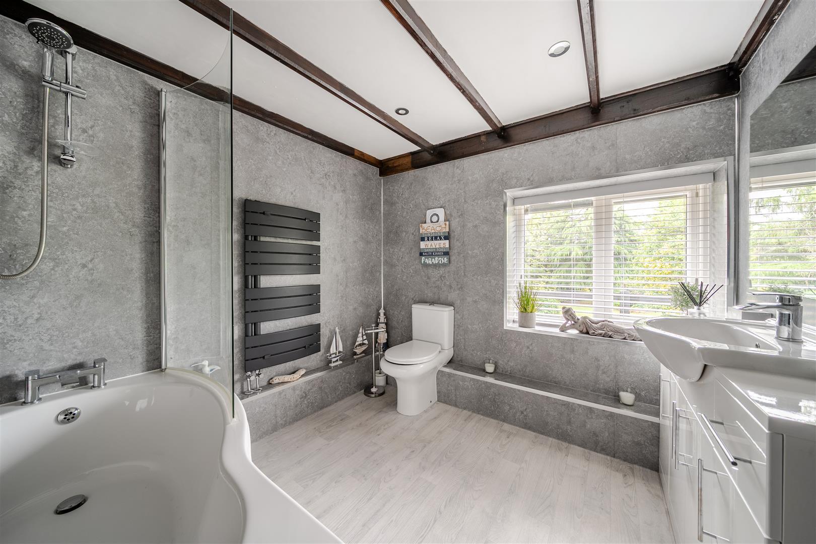Property Image 61b9b45f-bf9d-4070-a8aa-548cea1b8260