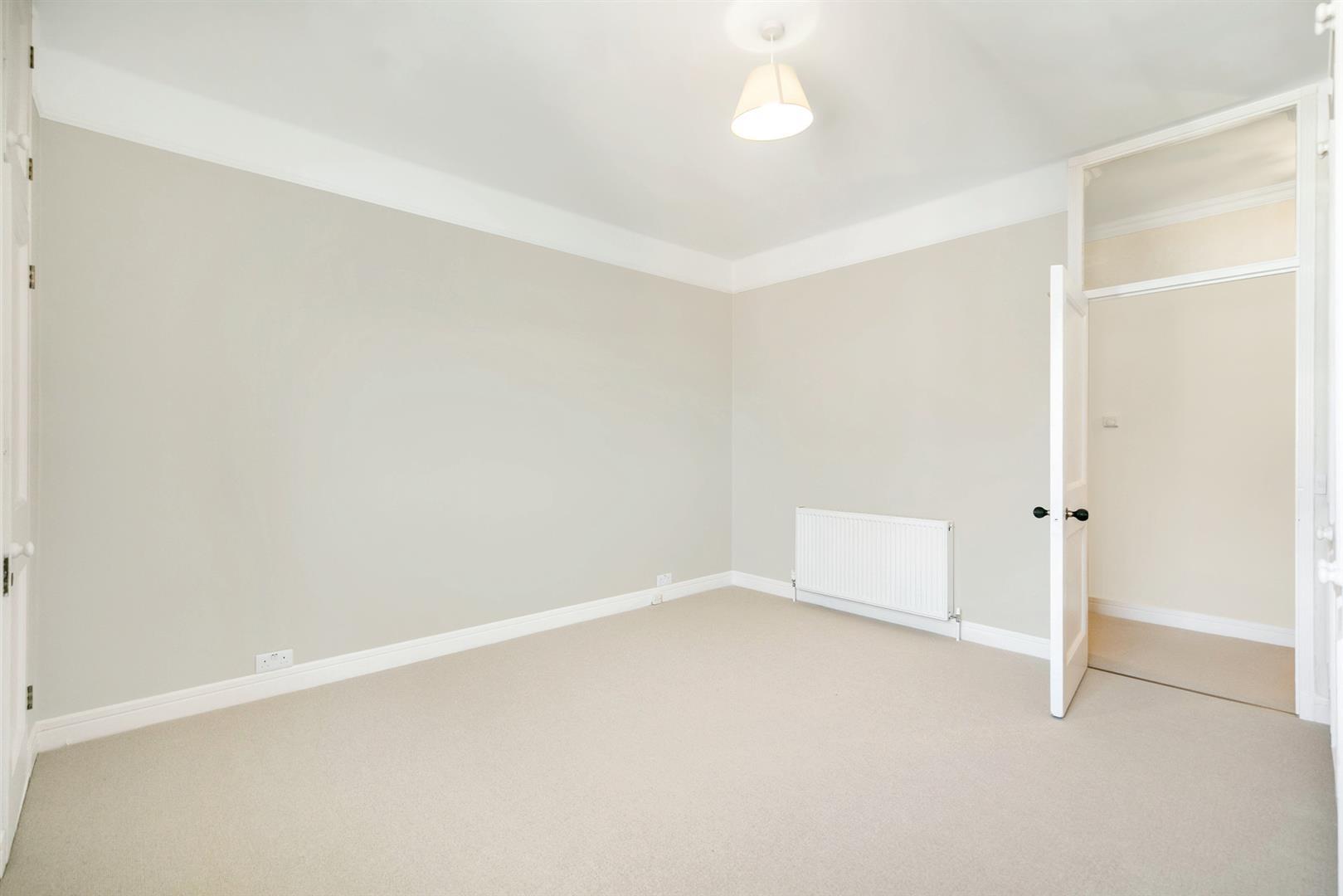 Property Image 61bdea03-6f9a-43f0-83fe-2b5895120206