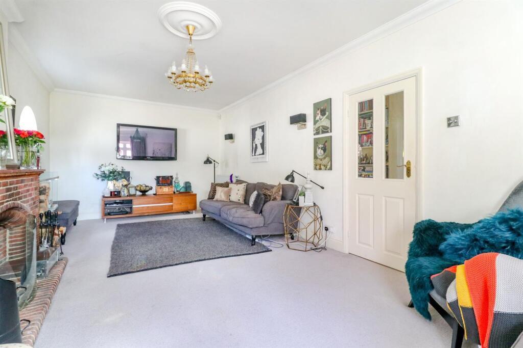 Property Image 61c09dfd-d3df-43c8-b00c-4991dfdc268d