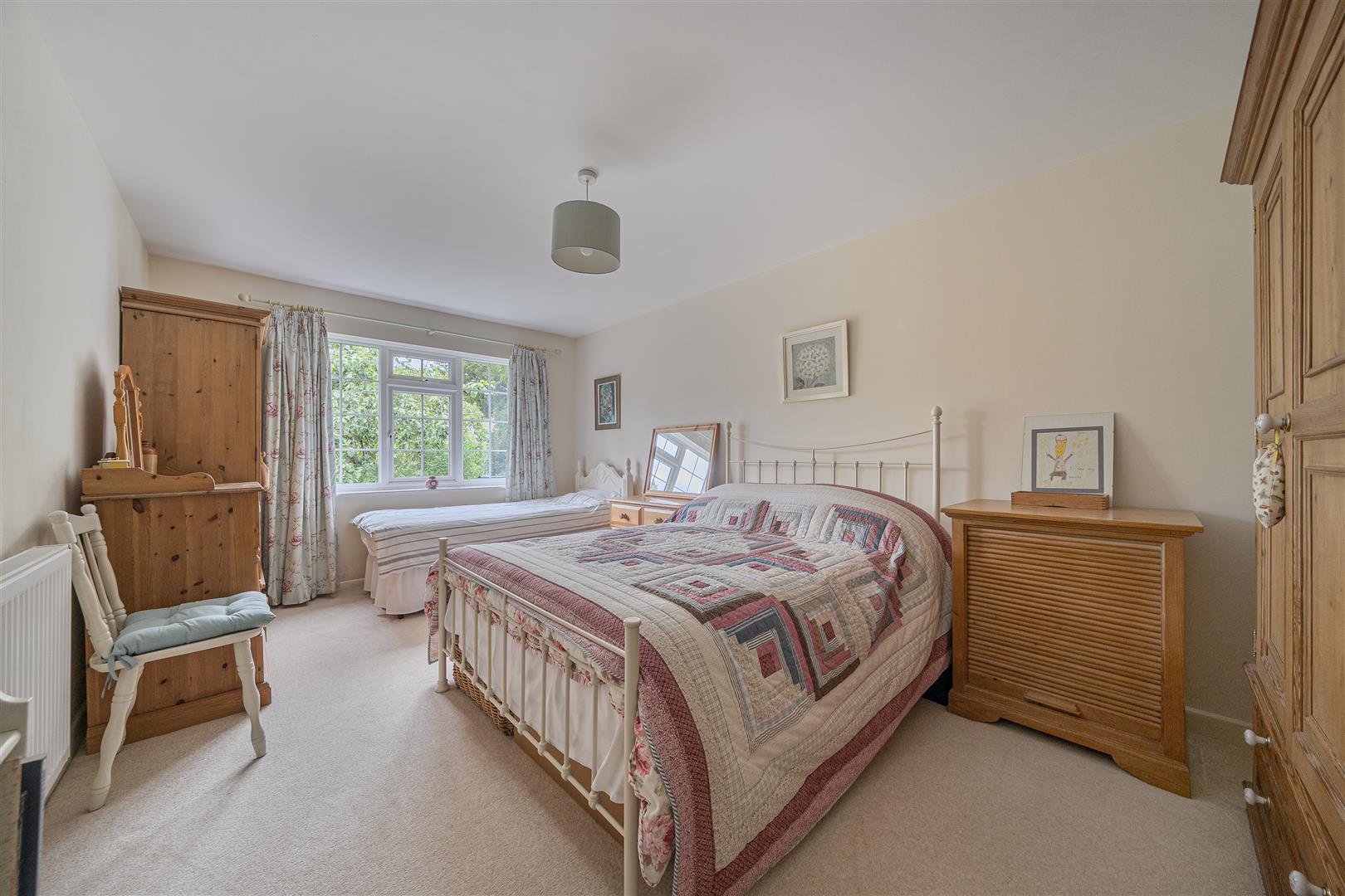 Property Image 61c5d881-5d84-4b2a-b23c-1b5a4c663319