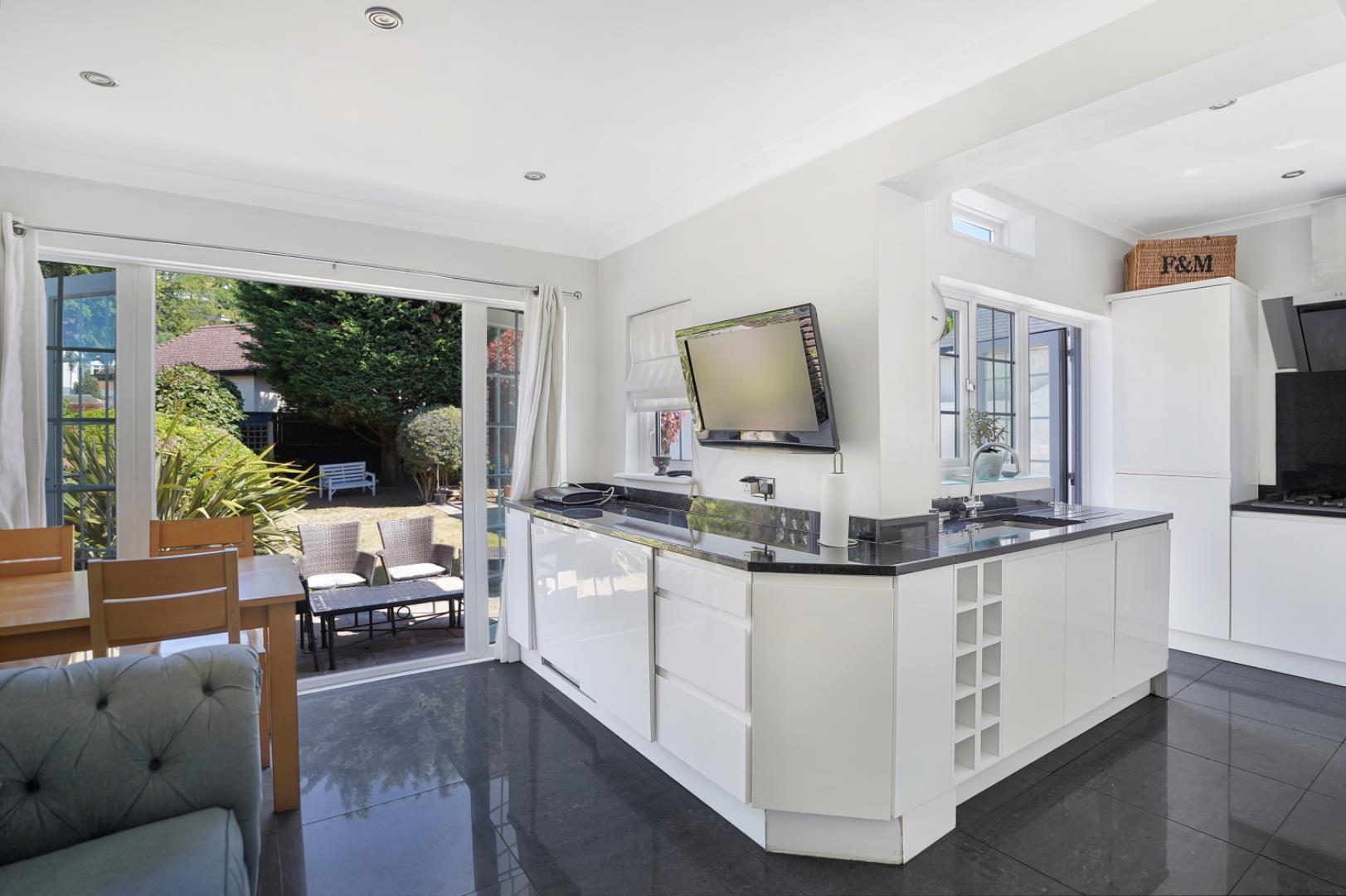 Property Image 61c72e20-b6f8-4bbf-816f-607fbd9798e8