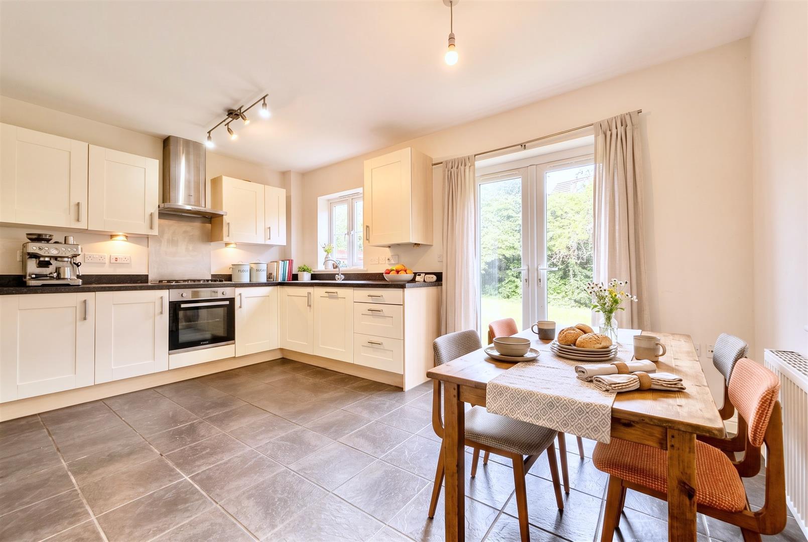 Property Image 61d96ac6-7b2f-4865-8b3e-6f5018e2c2fe